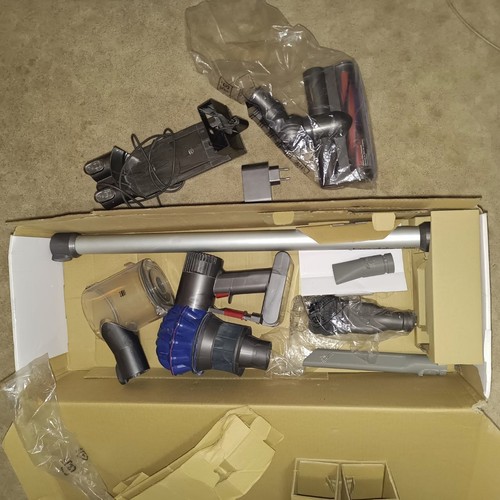 Dyson slim handstaubsauger - v6,