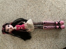 Mattel Monster High Draculaura Frightfully Tall