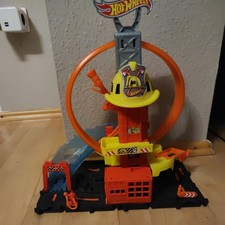 Hot Wheels Bahn Feuerwehrturm