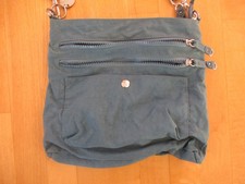 Schultertasche türkis