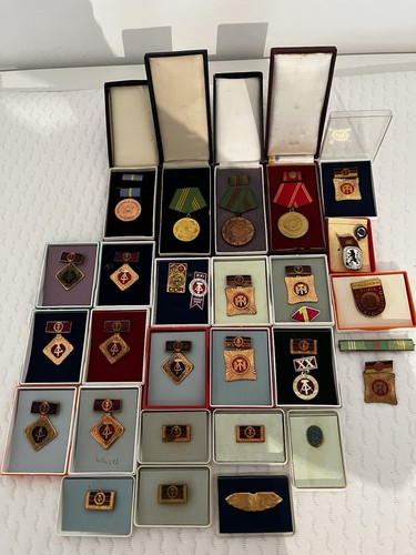 Konvolut ddr abzeichen orden - ddr,