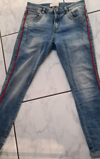 LEXXURY tolle Jeans Gr. 36 mit rotem Galanstreifen 5-Pocket Style