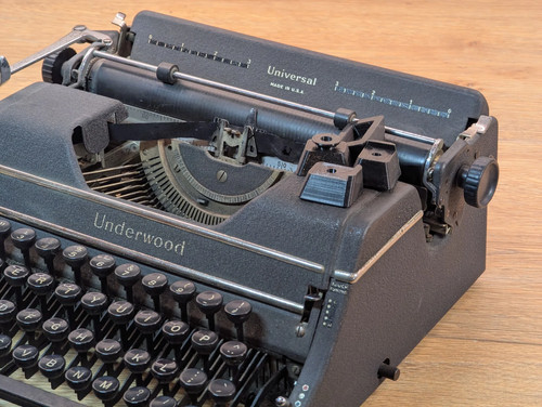 Underwood universal champion - underwood, /