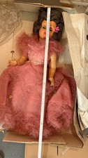Alte große Puppe aus den