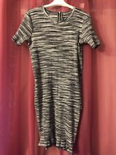 ,,SUPERDRY“. Kleid.Sommer.Gr.40/42.                         Schwarz/Weiß.Maße!!!