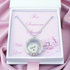 Schwebende Medaillon Halskette