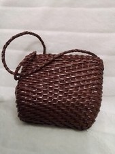 Damen-Handtasche geflochten rotbraun