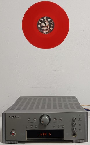 Grundig fine arts - 🎶, r