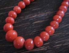 Antike Korallenkette rote