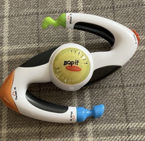 Hasbro bop handheld spiel - bop, it