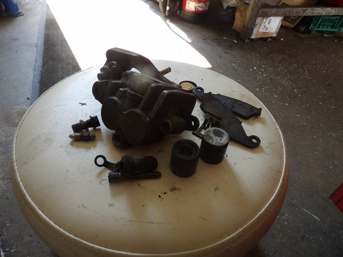 Honda 650 bremssattel vorne - 650,