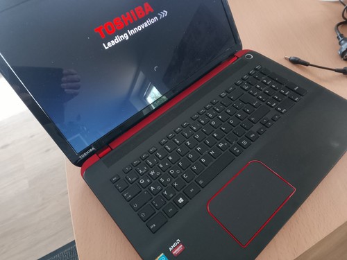 Toshiba qosmio x70 112 - qosmio, x70-b-112