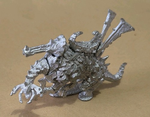 Tyraniden domina bio titan - tyraniden,