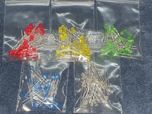 100x 3mm led - 100x, je