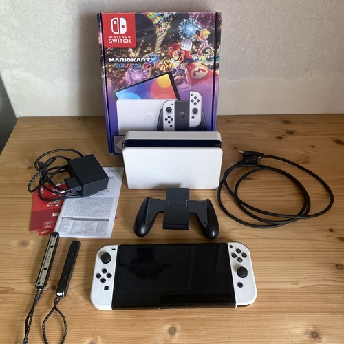 Nintendo switch oled - nintendo,