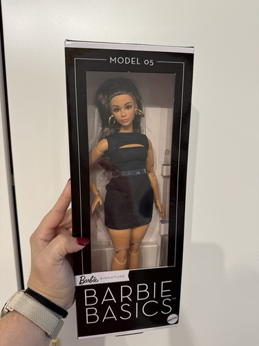 Barbie basics model - basics,