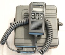 Motorola GM900 4m Mobilfunkgerät mit Bedienmikrofon