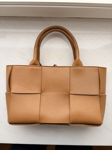 Bottega veneta arco - tote, bag