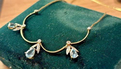 Karat gold collier - 14,