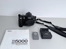 Nikon D5000 Body Gehäuse - 10850 Auslösungen