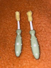 Nuby I 2Tlg Zahnpflege Set I Baby I Zahnbürsten I Zahnputztrainer I grün (II)