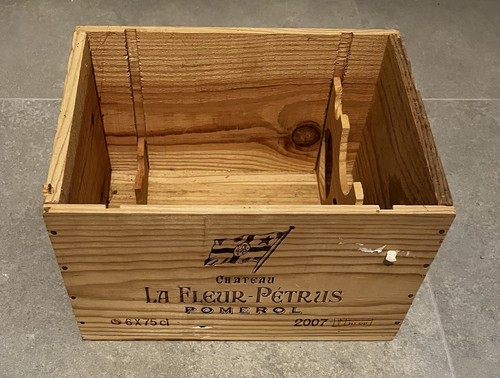 Château fleur pétrus - château, fleur-pétrus