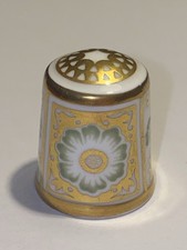 Fingerhut Porzellan Royal Crown Derby Blumen Gold Porcelain Thimble