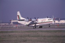 Dia LZ-BAF Antonov An-12B Balkan Cargo Flugzeug 35mm ungerahmt O72-3-3