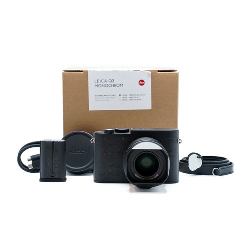 Leica monochrom - q3,