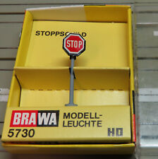 Brawa 5730   --  beleuchtetes Verkehrsschild / Stopschild in OVP  (DEZ634)