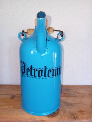 Alte petroleumkanne - alte,