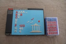 Magnetbuchstaben /-Zahlen /-Zeichen, inkl. Blechplatte DIN A4, großes Sortiment