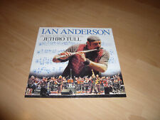 IAN ANDERSON Plays The