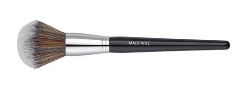 Malu wilz powder - wilz, brush