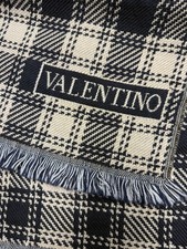 original Valentino Schal, Herren; Ungetragen; Sehr Schöne Weiche Qualität