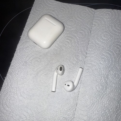 Apple airpods generation - 1.,