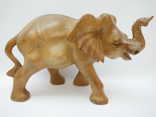 Sehr großer holz elefant - großer,