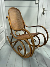 Schaukelstuhl Rattan Bugholz im Thonet-Stil