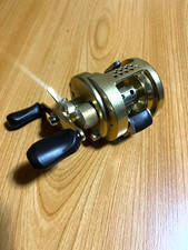 Shimano 00 CALCUTTA CONQUEST 201 Left Bait Casting Reel