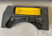 Opel Kadett E Warndreieck Stufenheck Reserverad Mulde Einsatz Wagenheber 