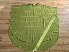 Grünes Messgewand, Wollstoff mit eingewebten Goldfäden