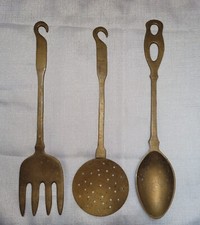 3 goldfarbene Besteckteile