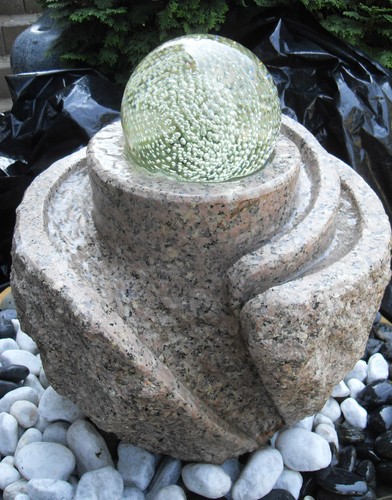 Wasserspiel granitstein mit - granitstein,