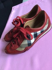 BURBERRY Sneaker  rot und