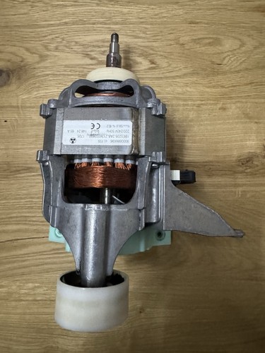 Motor kondenstrockner 00145812 - motor,