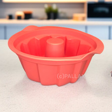 TUPPERWARE H21 SILIKON-KÖNIG GUGELHUPF-FORM OFENFORM ROT