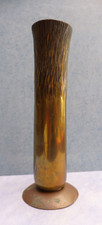 24947.  Hohe Vase    Messing  oben verziert  27,5 cm
