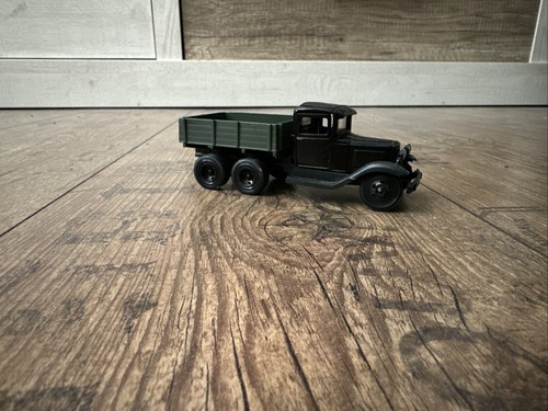 Modellauto alt 12cm