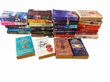 29 Romance PB Lot Julia Quinn