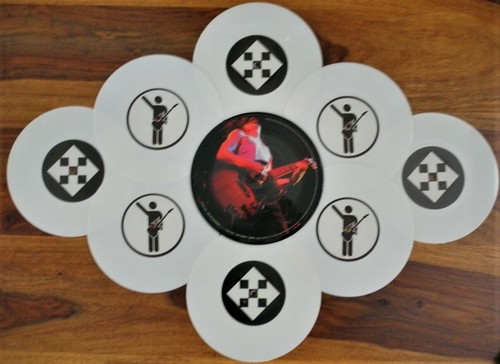 Singles coloured vinyl - x, 7"